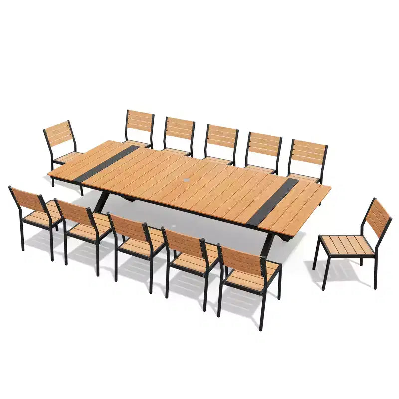 Set da pranzo da esterni extra large da 13 pezzi, gambe a X, sedie impilabili, tavolo effetto legno con foro per ombrellone