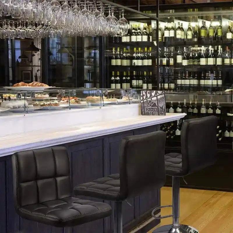 Set di 2 sgabelli da bar girevoli regolabili, sedie senza braccioli ad altezza bancone in pelle PU