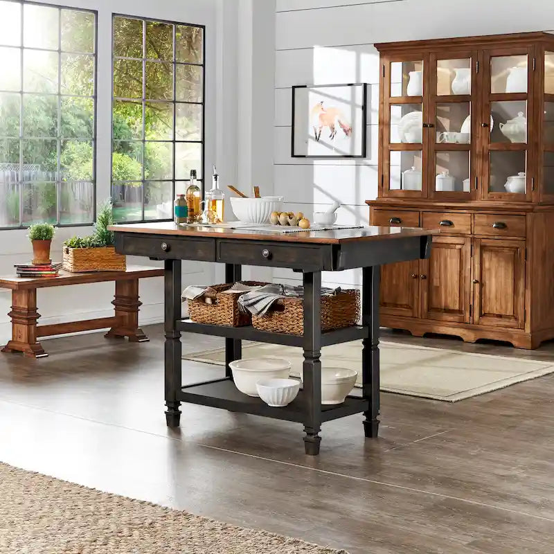 Credenza da cucina bicolore con cassetti e ripiani