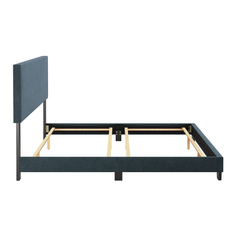 Letto matrimoniale moderno con testiera imbottita (richiede base a molle)